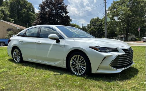 2019 Toyota Avalon Hybrid Limited