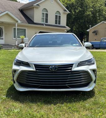 2019 Toyota Avalon Hybrid Limited