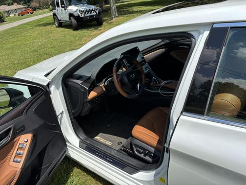 2019 Toyota Avalon Hybrid Limited