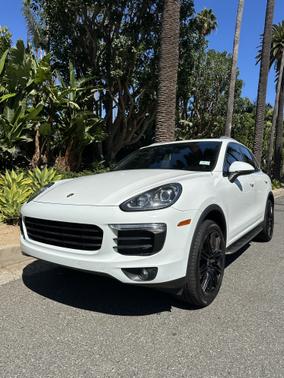 2016 Porsche Cayenne Base
