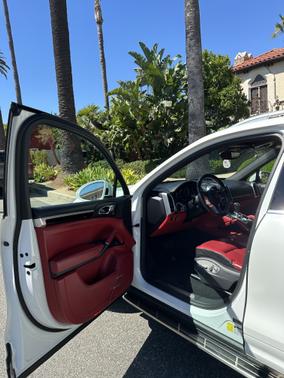 2016 Porsche Cayenne Base