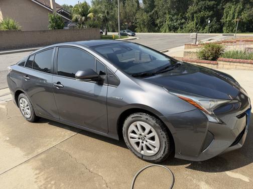 Gray 2017 Toyota Prius Four