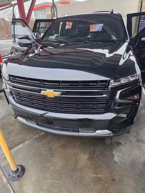 2023 Chevrolet Suburban LT