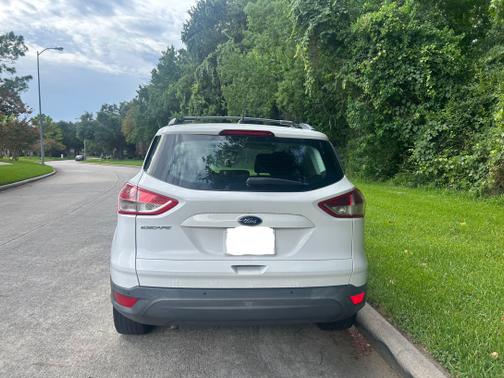 2014 Ford Escape S