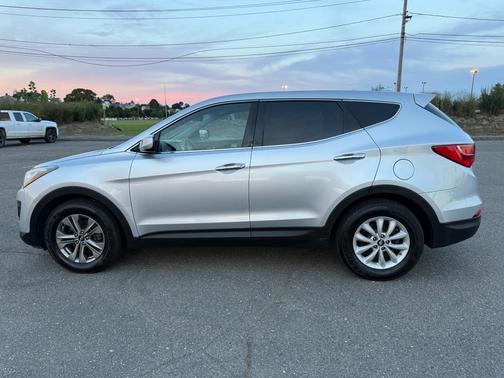 Silver 2016 Hyundai Santa Fe Sport 2.4L
