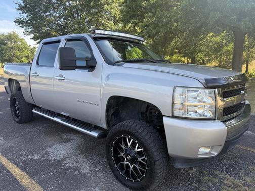 2007 Chevrolet Silverado 1500 LT1 Crew Cab
