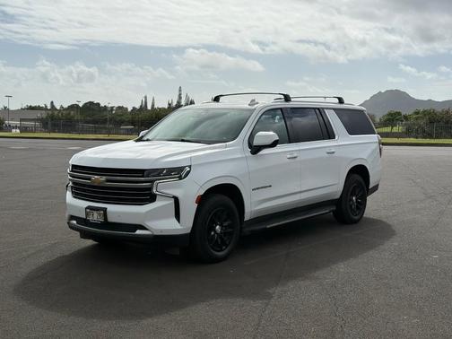 White 2022 Chevrolet Suburban LT