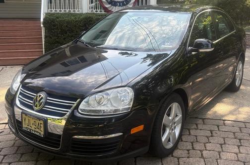Black 2009 Volkswagen Jetta SE