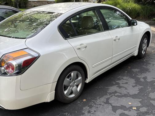White 2008 Nissan Altima 2.5 S