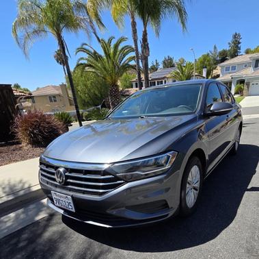 Gray 2019 Volkswagen Jetta 1.4T S