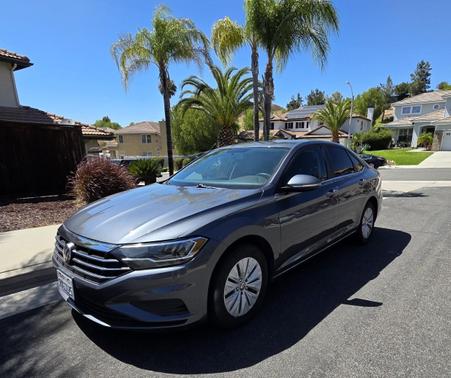 Gray 2019 Volkswagen Jetta 1.4T S