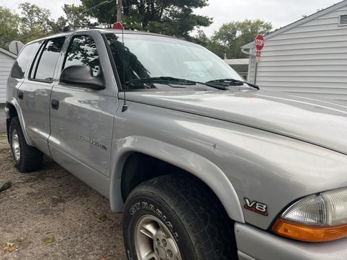 Silver 1999 Dodge Durango 4WD