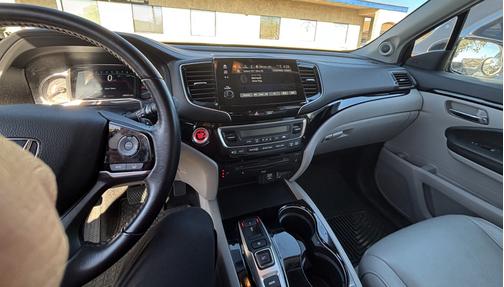 2019 Honda Pilot Touring 8-Passenger