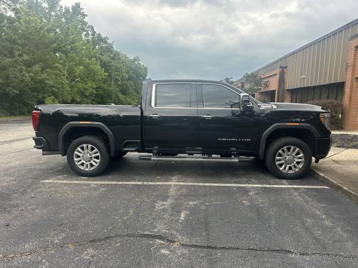 Black 2020 GMC Sierra 2500 Denali