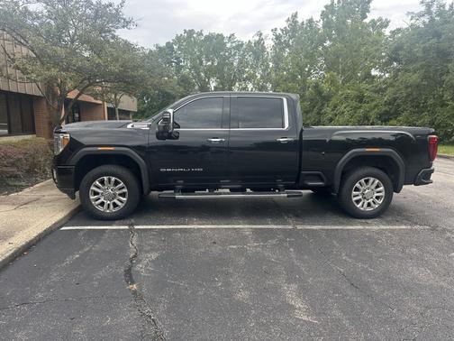 Black 2020 GMC Sierra 2500 Denali
