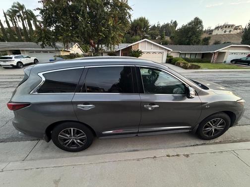 Gray 2019 INFINITI QX60 LUXE