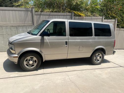 Brown 2004 Chevrolet Astro Base