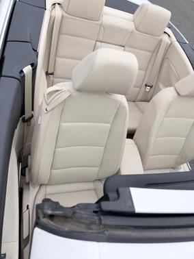 White 2012 Volkswagen Eos Komfort