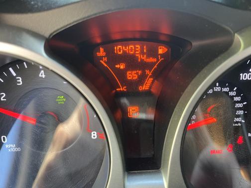Black 2012 Nissan Juke SL