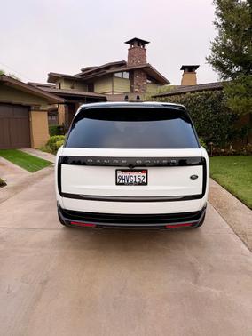 White 2023 Land Rover Range Rover P530 SE SWB