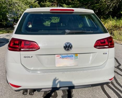 2015 Volkswagen Golf SportWagen TDI SE 4-Door