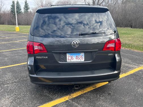 2012 Volkswagen Routan SEL