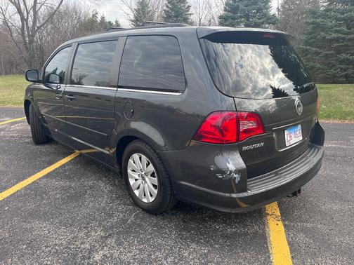 2012 Volkswagen Routan SEL