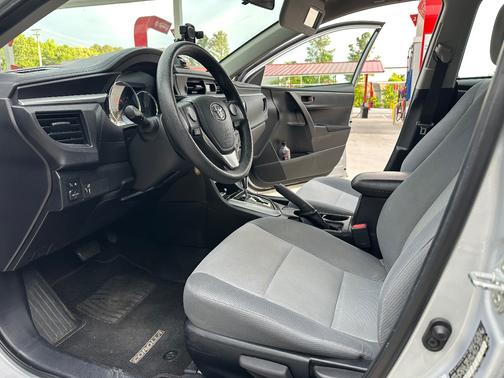 Silver 2014 Toyota Corolla LE