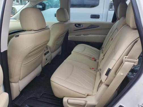 2018 INFINITI QX60 Base
