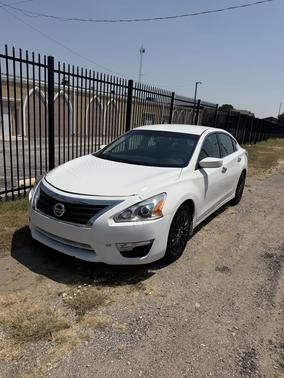 White 2015 Nissan Altima 2.5 S