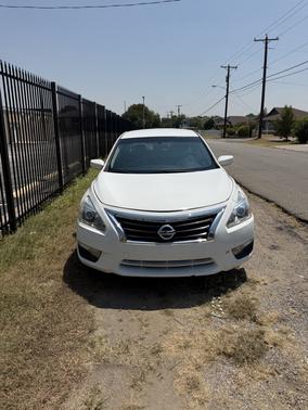 White 2015 Nissan Altima 2.5 S
