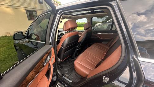 Blue 2015 BMW X5 xDrive35i