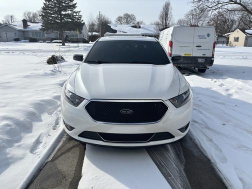 2018 Ford Taurus SHO