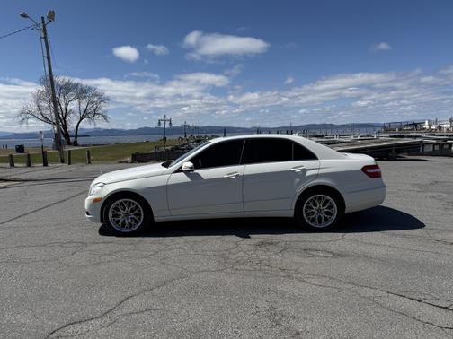 2011 Mercedes-Benz E-Class E 350 4MATIC