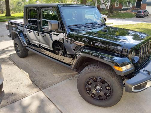 2022 Jeep Gladiator Sport S
