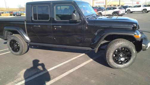 2022 Jeep Gladiator Sport S