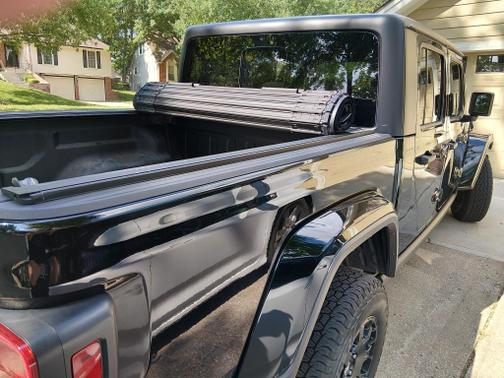 2022 Jeep Gladiator Sport S