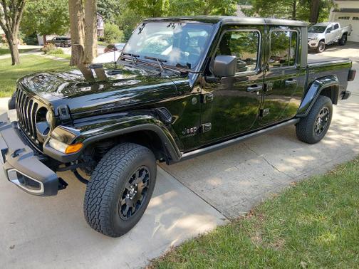 2022 Jeep Gladiator Sport S