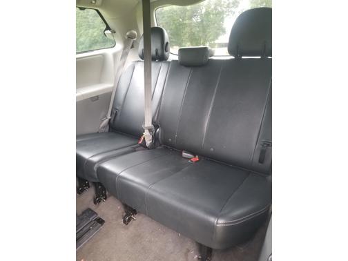 2012 Toyota Sienna SE