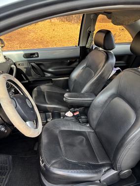 2009 Volkswagen New Beetle S