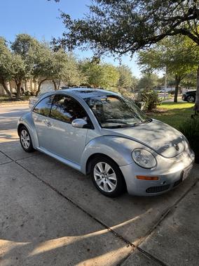 2009 Volkswagen New Beetle S