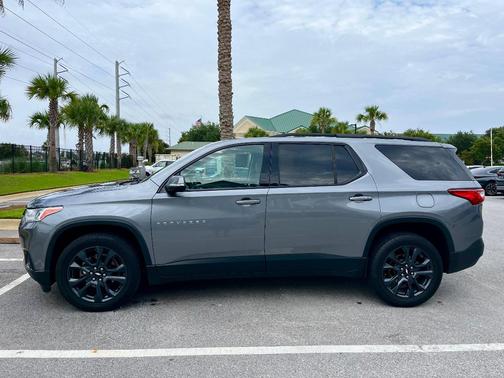 Gray 2020 Chevrolet Traverse RS