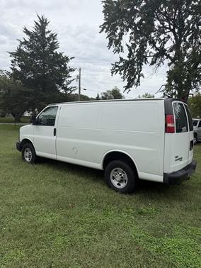 2011 Chevrolet Express 2500 Work Van