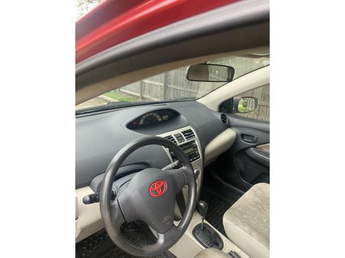 2007 Toyota Yaris Base