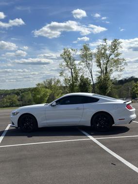 2017 Ford Mustang EcoBoost