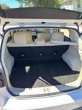 White 2015 Subaru Impreza 2.0i