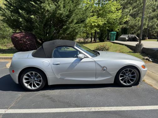 2003 BMW Z4 2.5i Roadster