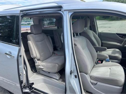 Silver 2017 Nissan Quest SV