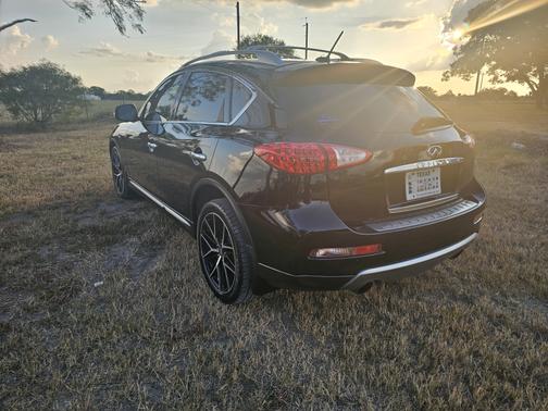 2017 INFINITI QX50 Base