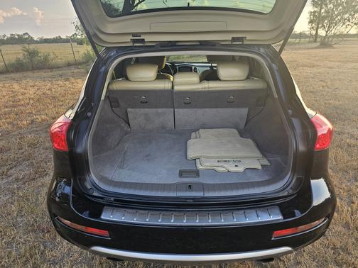 2017 INFINITI QX50 Base